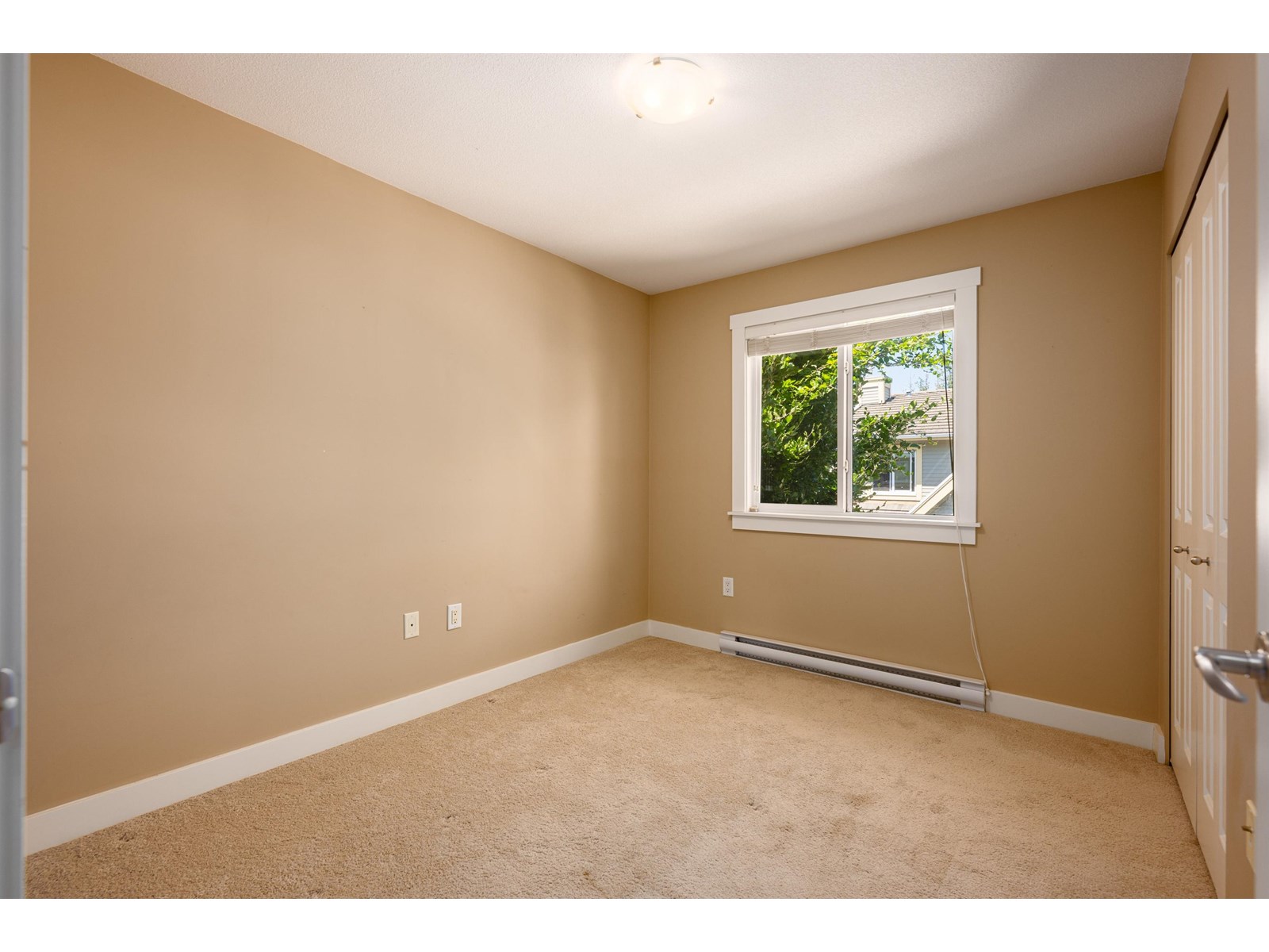 Photo 18 of 27 15255 36 Avenue, Surrey BC