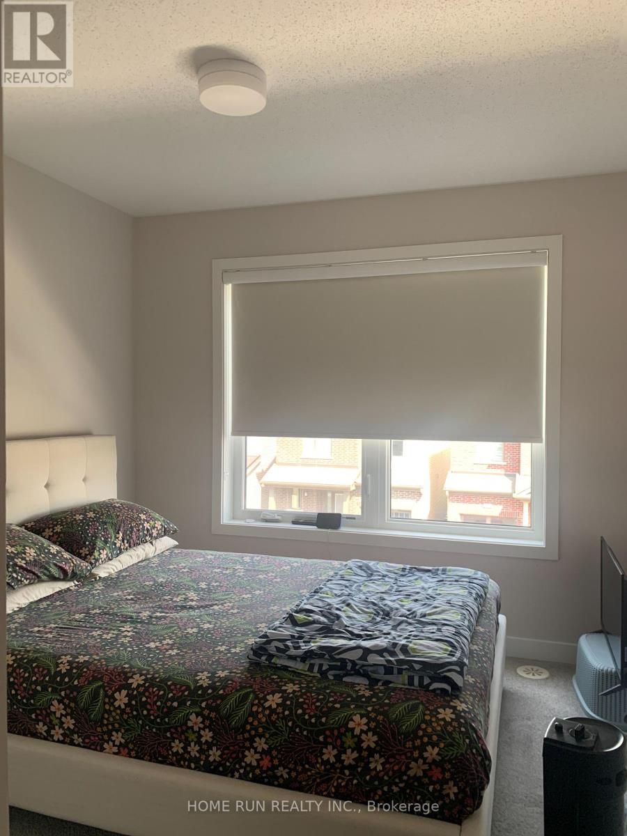 Photo 20 of 2426 Watercolours Way, Ottawa ON