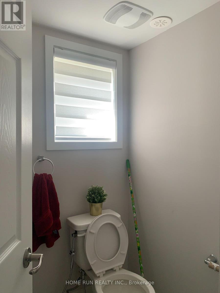 Photo 8 of 2426 Watercolours Way, Ottawa ON