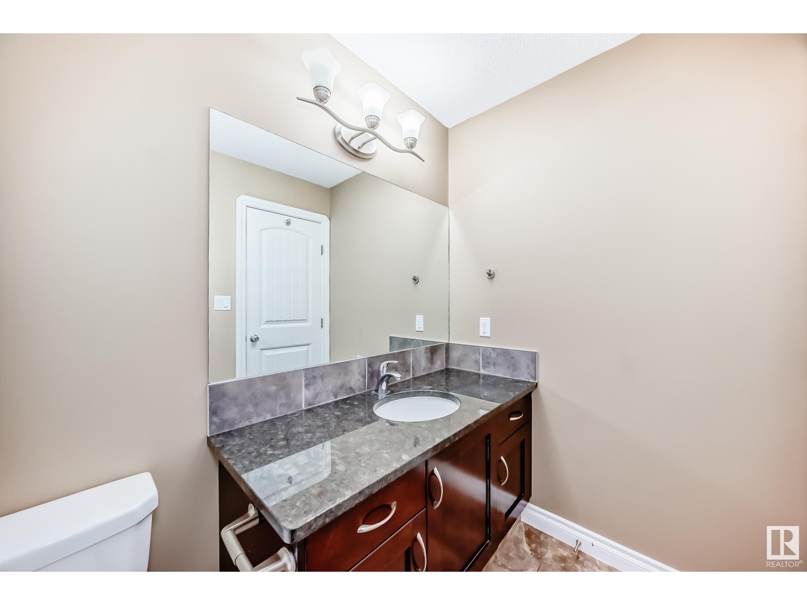 Photo 52 of 15143 32 St Nw, Edmonton AB