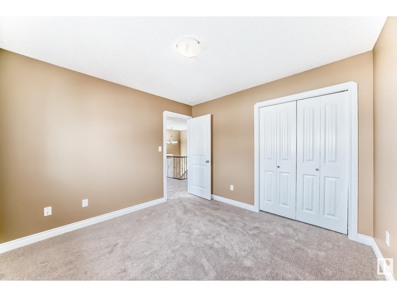 Photo 46 of 15143 32 St Nw, Edmonton AB