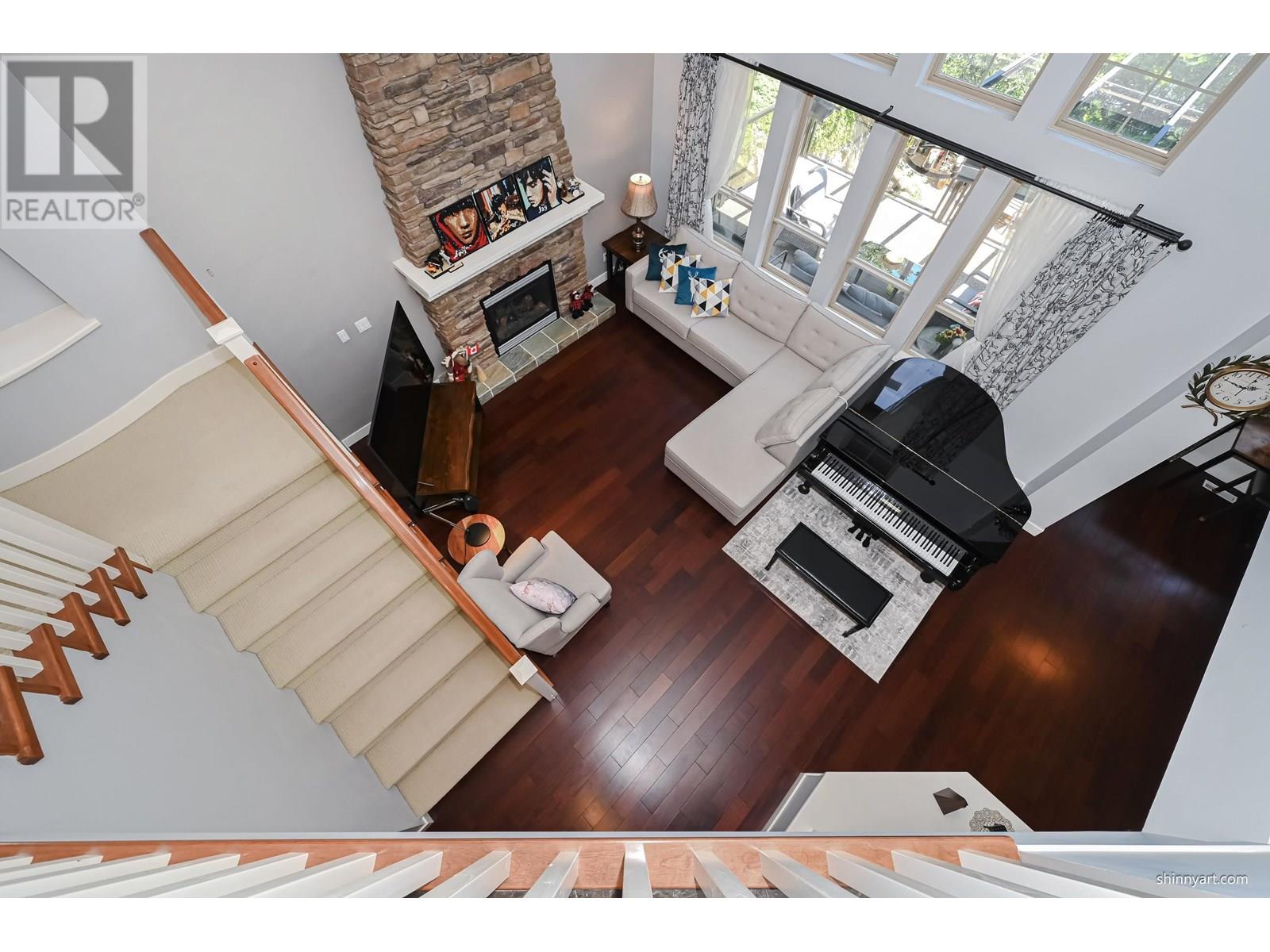 Photo 5 of 148 Maple Drive, Port Moody BC