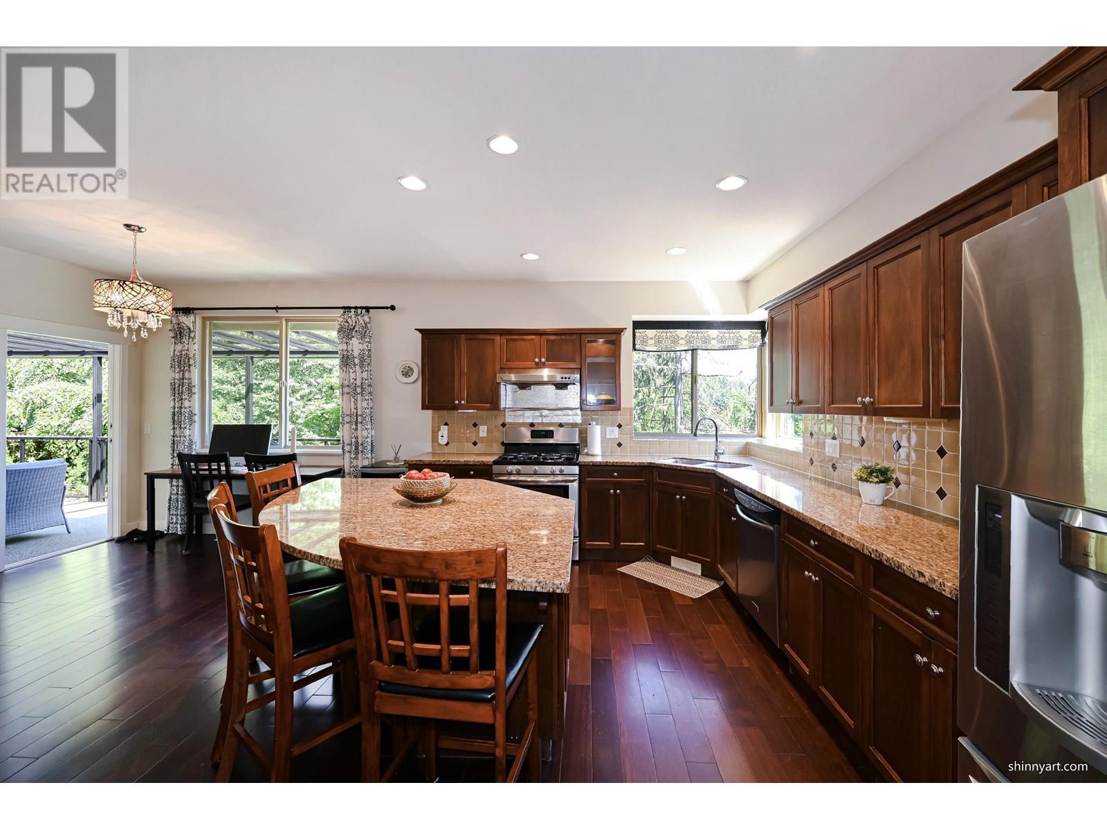 Photo 6 of 148 Maple Drive, Port Moody BC