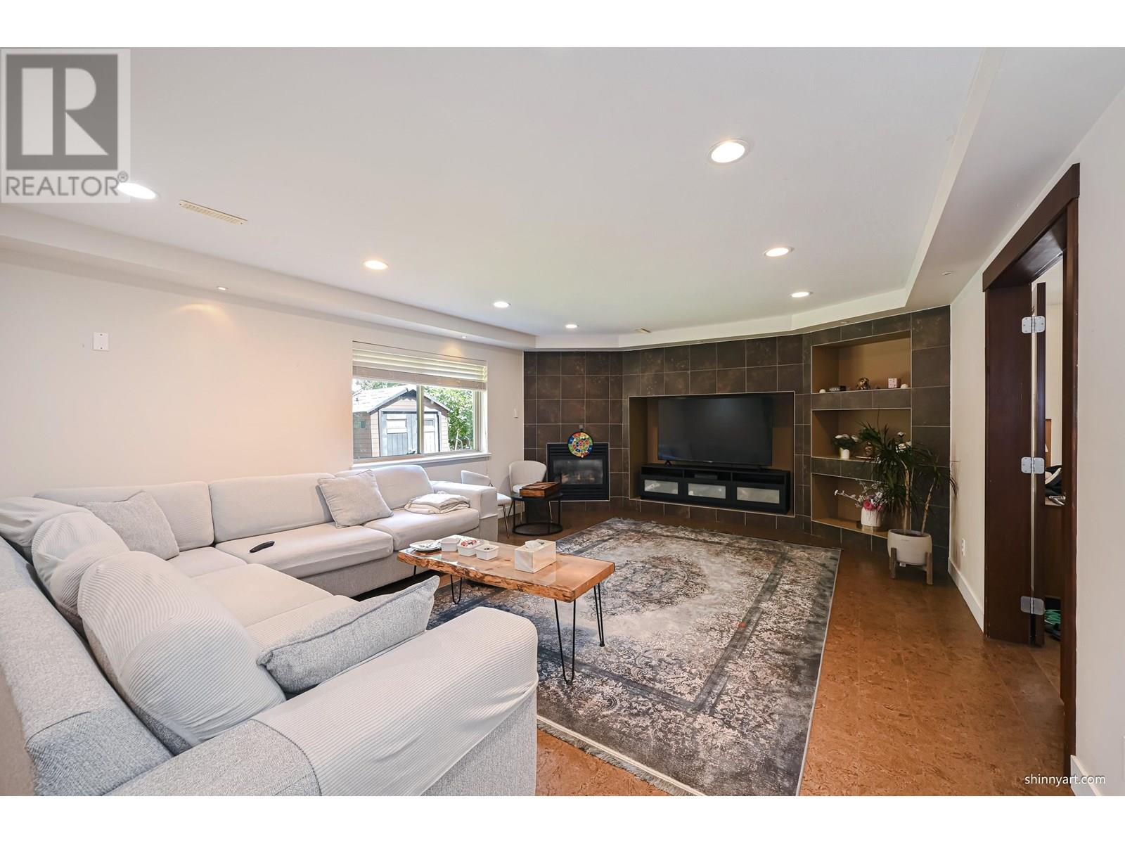 Photo 27 of 148 Maple Drive, Port Moody BC