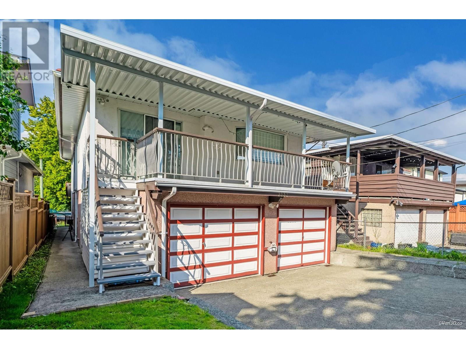 Photo 8 of 2232 Wenonah Street, Vancouver BC
