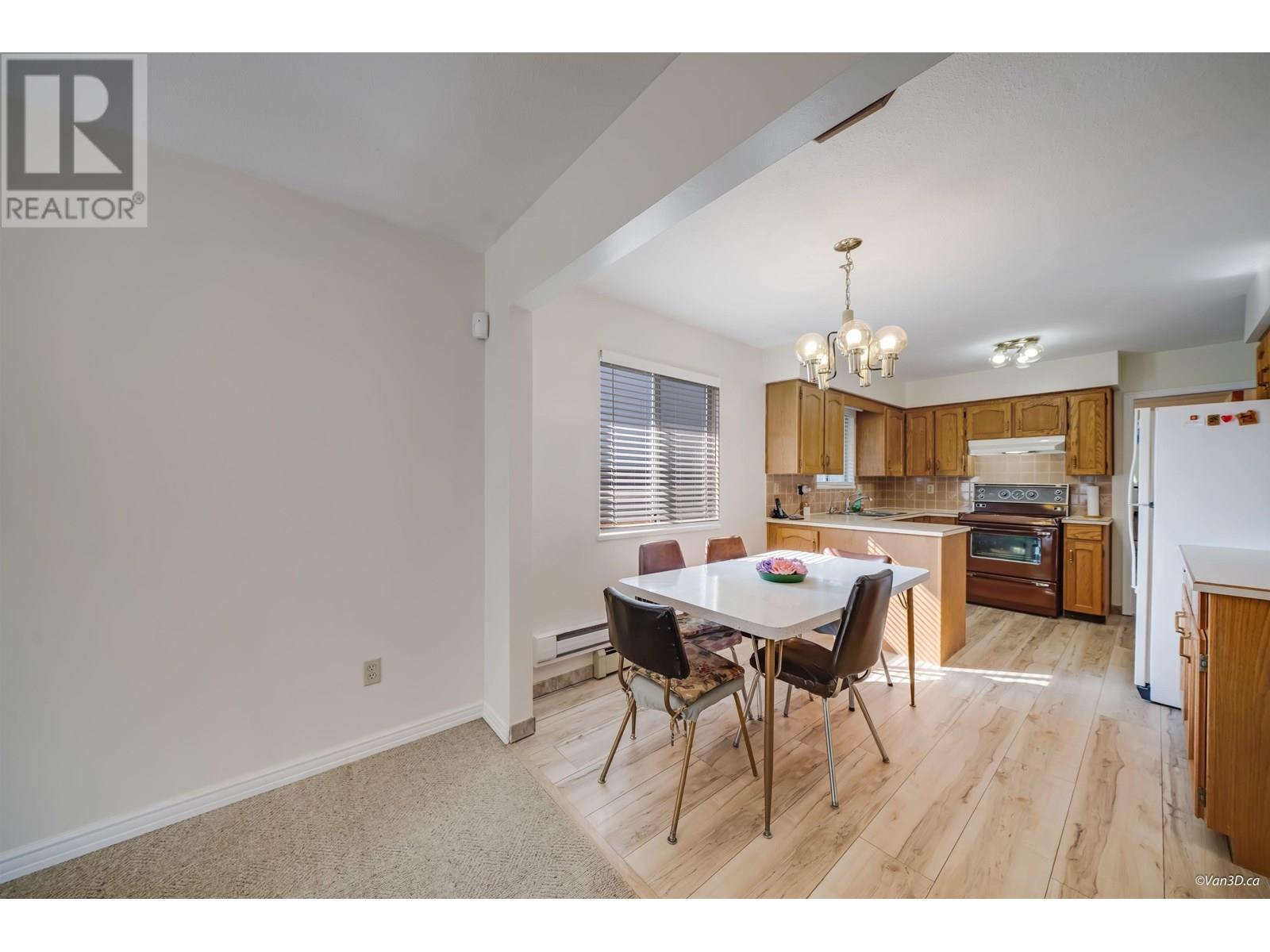 Photo 17 of 2232 Wenonah Street, Vancouver BC
