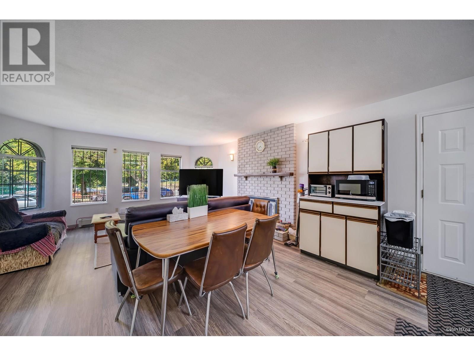Photo 24 of 2232 Wenonah Street, Vancouver BC