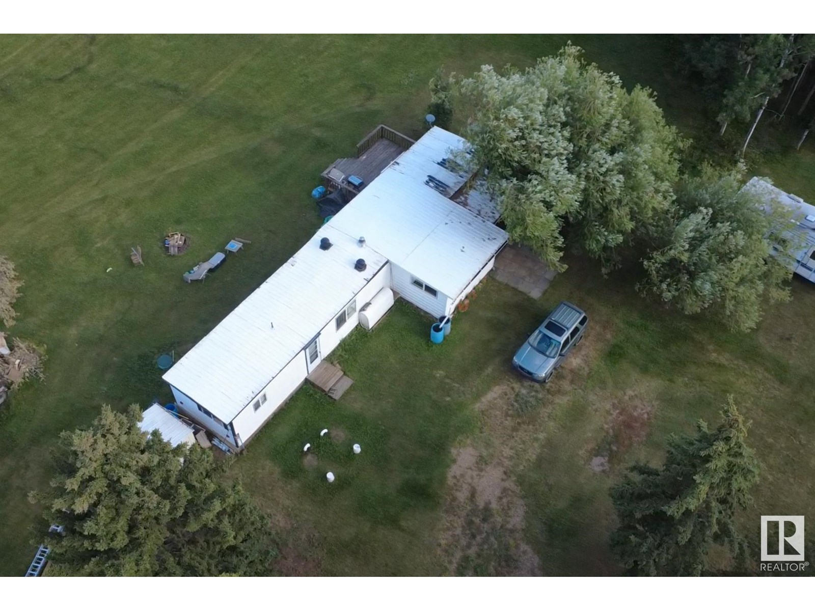 Photo 6 of 53045 Rge Road 215, Rural Strathcona County AB