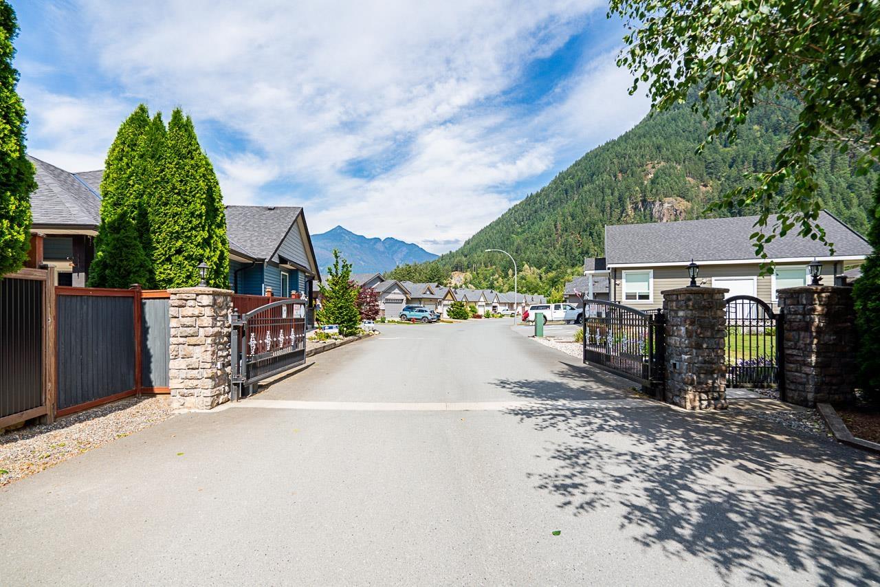 Photo 4 of 6 20118 Beacon Road Hope, Hope BC