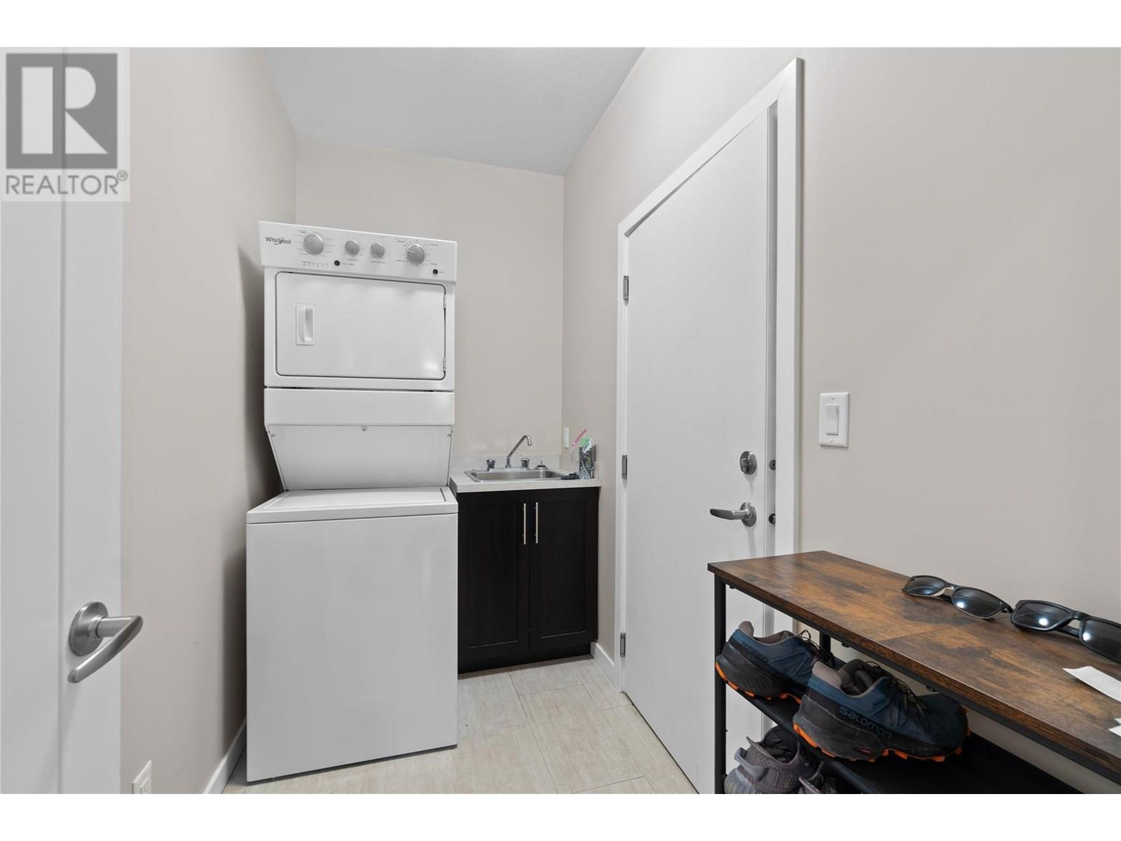 Photo 25 of 151 Beatty Avenue Nw Unit 6, Salmon Arm BC