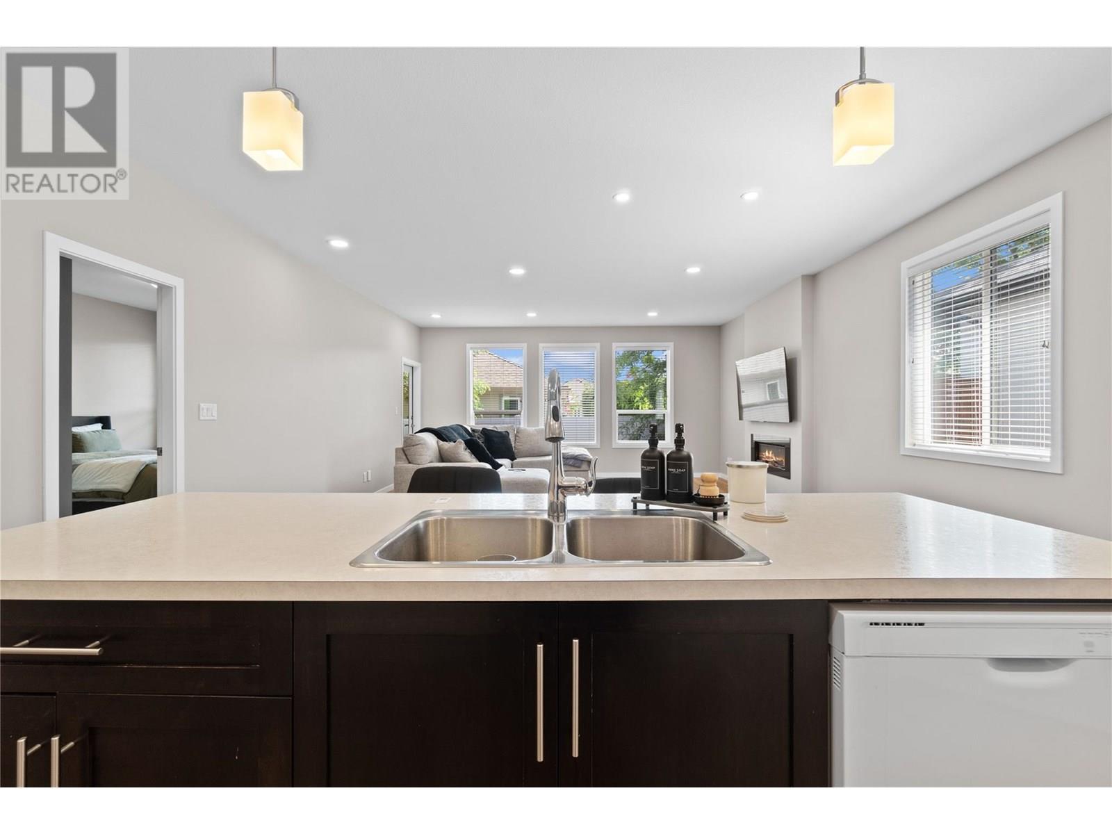 Photo 8 of 151 Beatty Avenue Nw Unit 6, Salmon Arm BC
