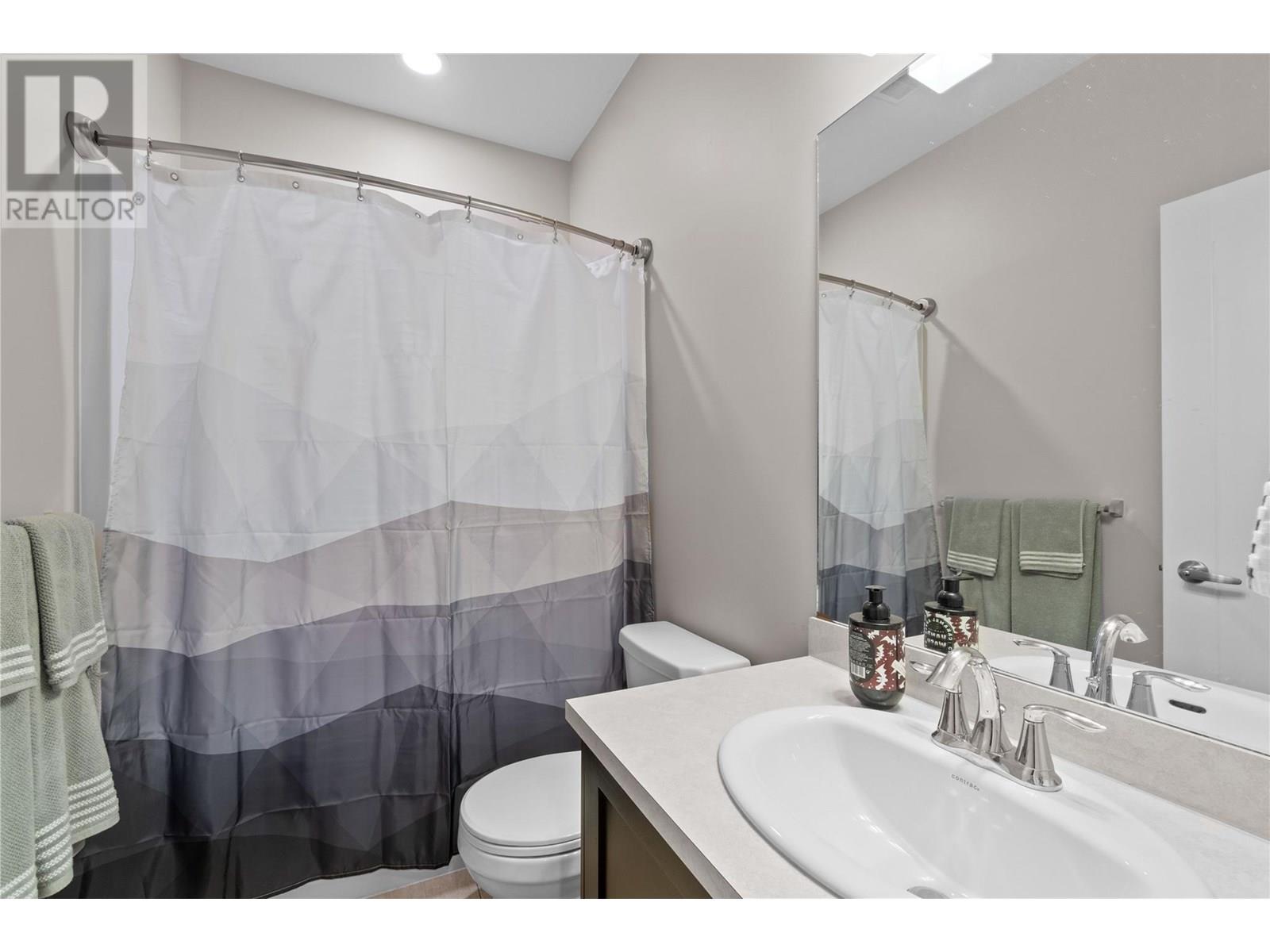 Photo 24 of 151 Beatty Avenue Nw Unit 6, Salmon Arm BC