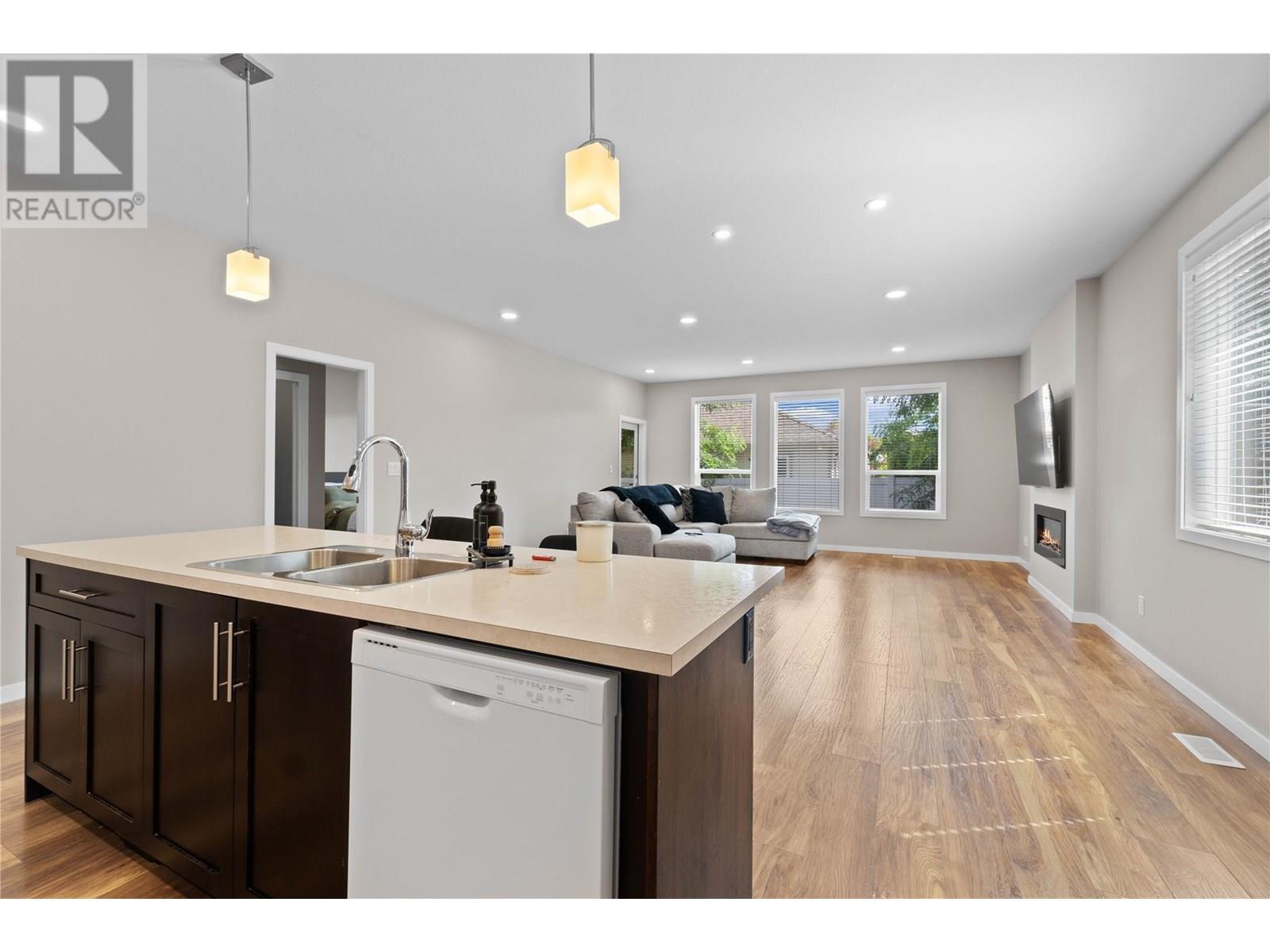 Photo 9 of 151 Beatty Avenue Nw Unit 6, Salmon Arm BC