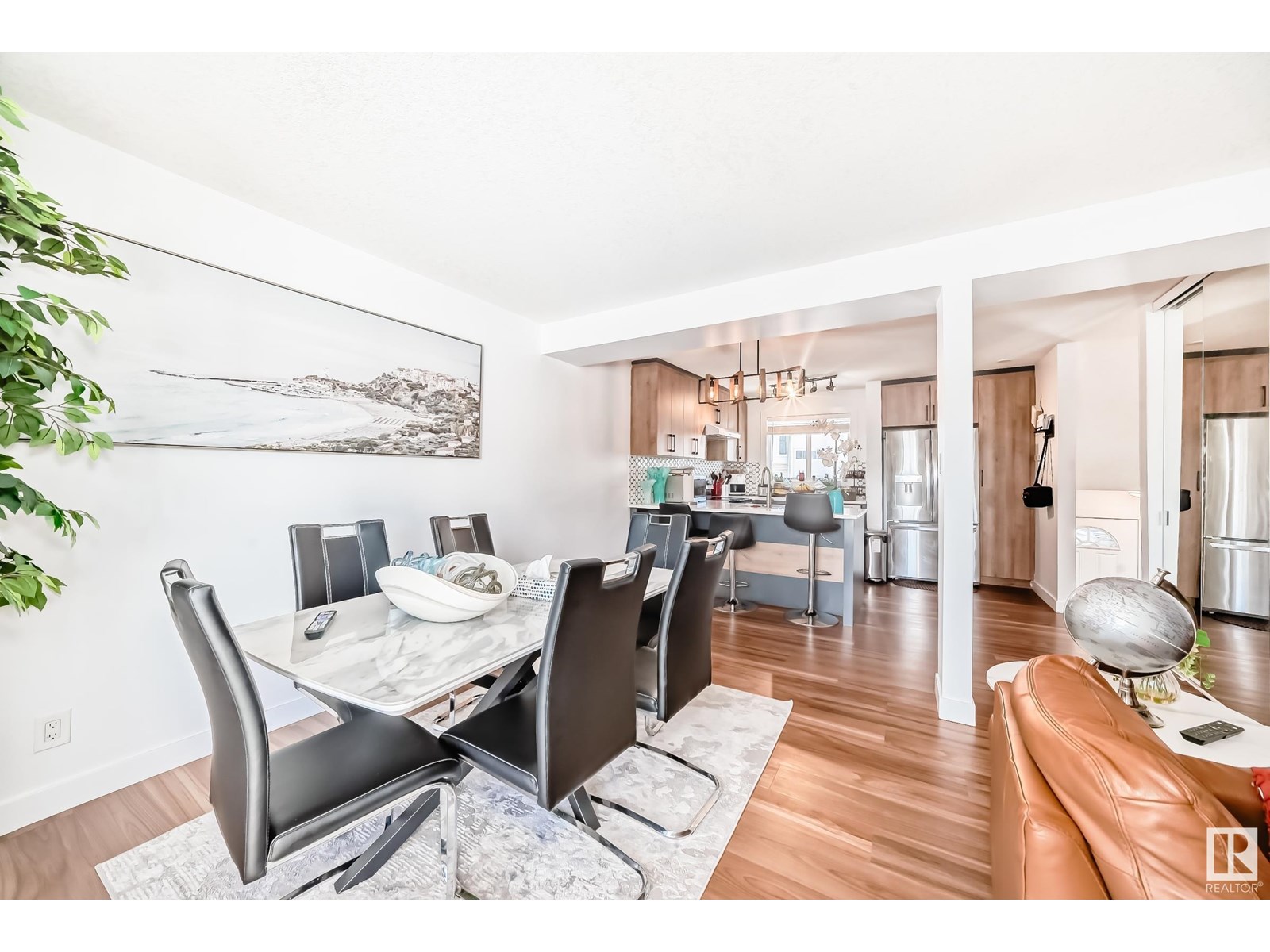 Photo 12 of 5507 144 A Av Nw, Edmonton AB