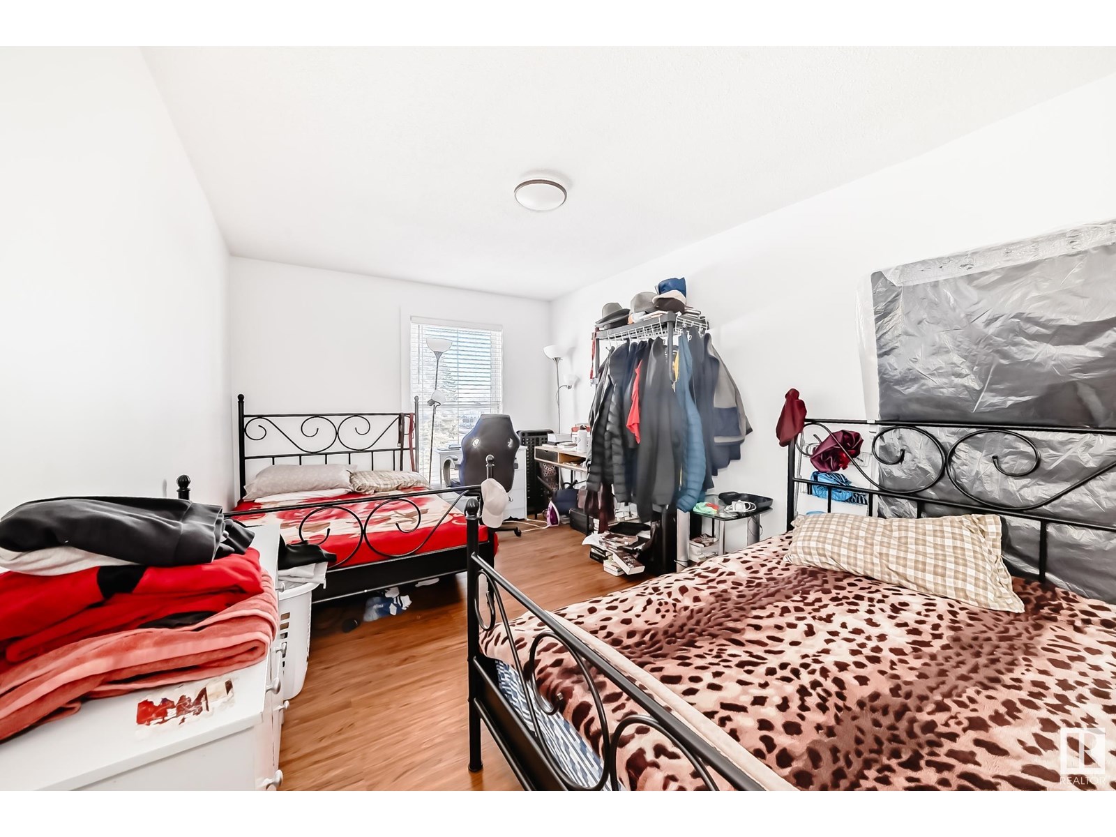 Photo 17 of 5507 144 A Av Nw, Edmonton AB