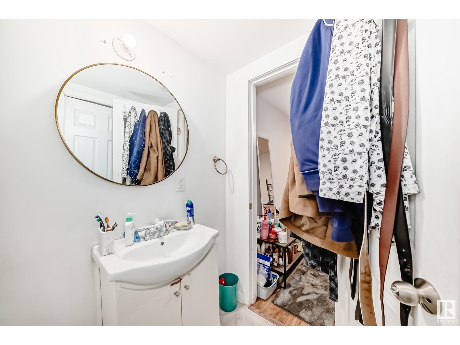Photo 22 of 5507 144 A Av Nw, Edmonton AB