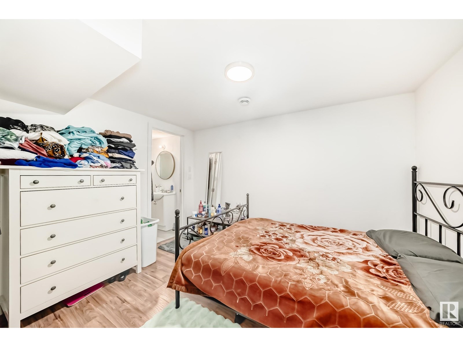 Photo 25 of 5507 144 A Av Nw, Edmonton AB