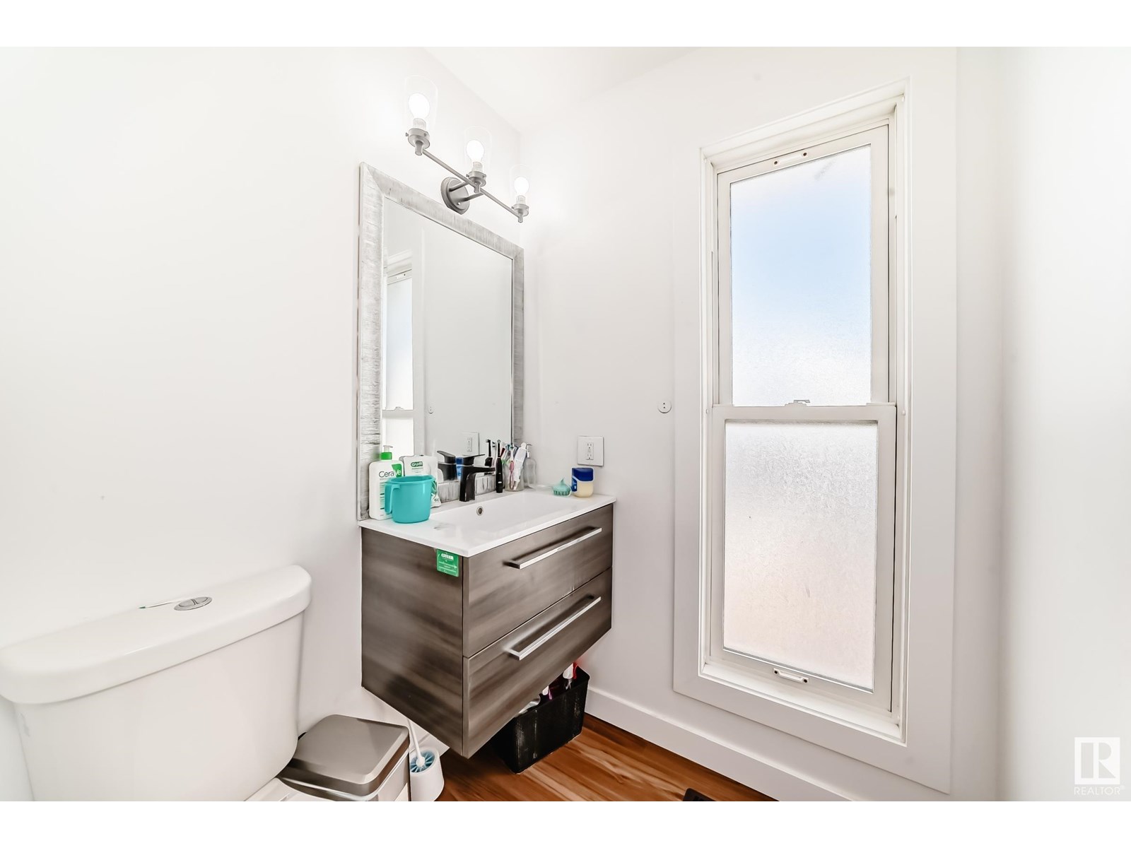 Photo 27 of 5507 144 A Av Nw, Edmonton AB