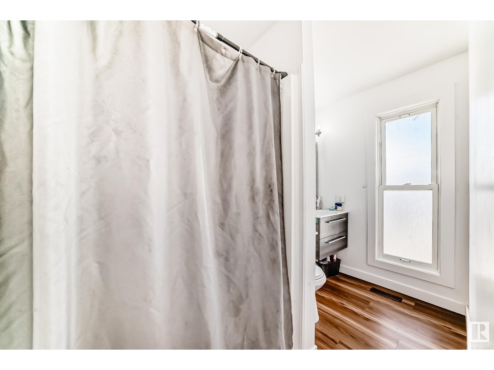 Photo 30 of 5507 144 A Av Nw, Edmonton AB