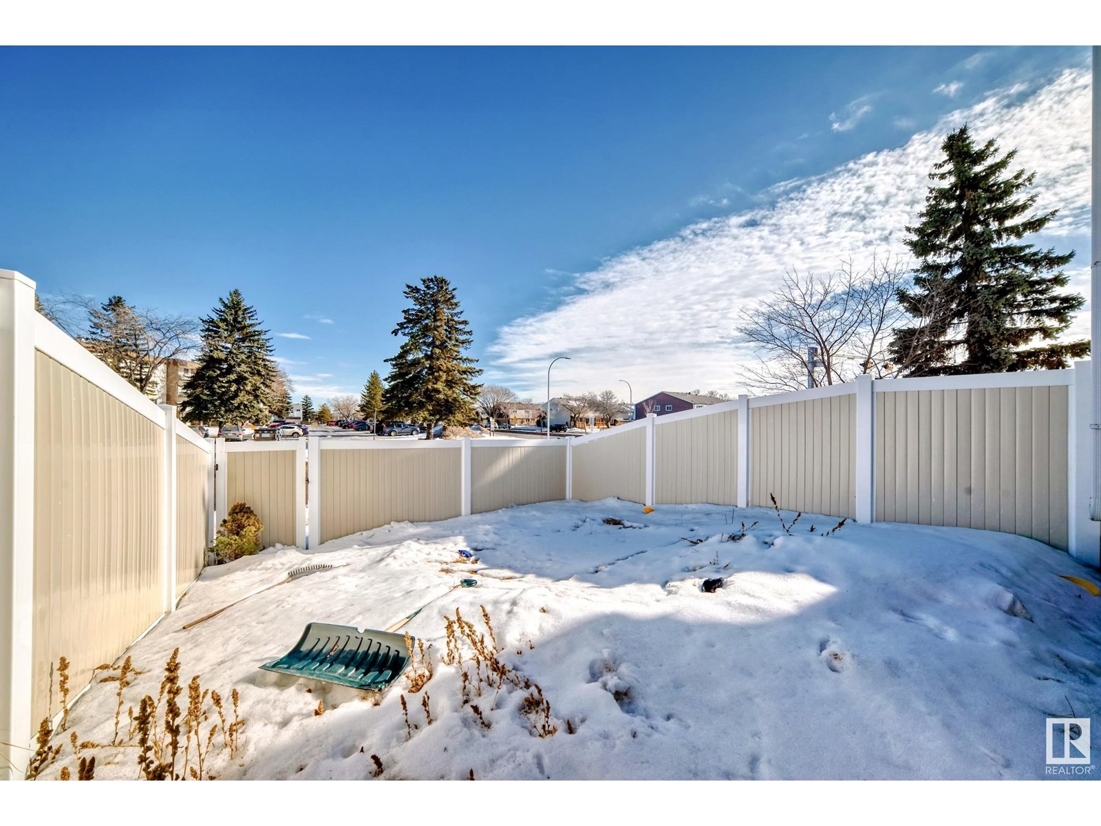 Photo 31 of 5507 144 A Av Nw, Edmonton AB