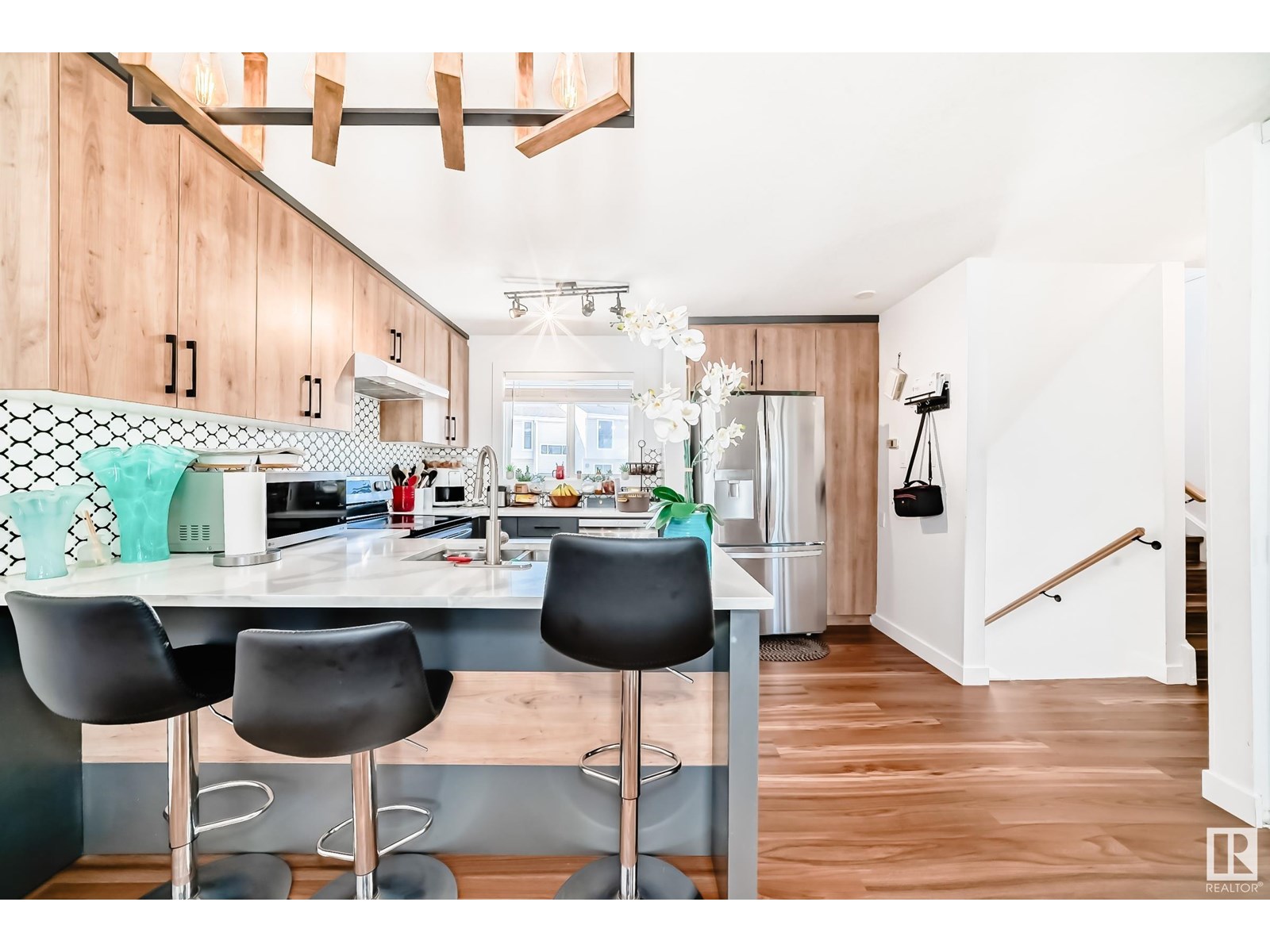 Photo 5 of 5507 144 A Av Nw, Edmonton AB