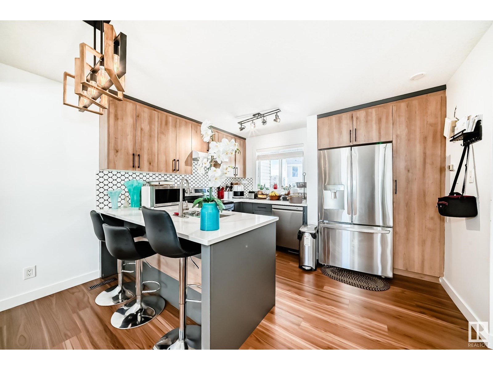Photo 6 of 5507 144 A Av Nw, Edmonton AB