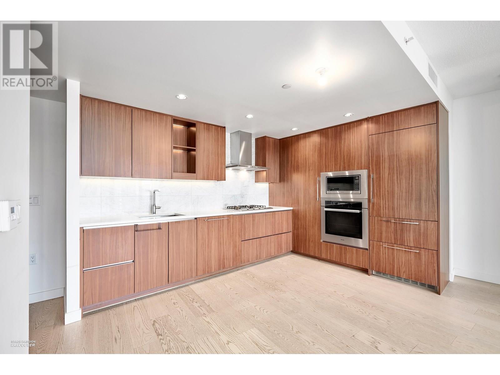 Photo 13 of 2421 89 Nelson Street, Vancouver BC