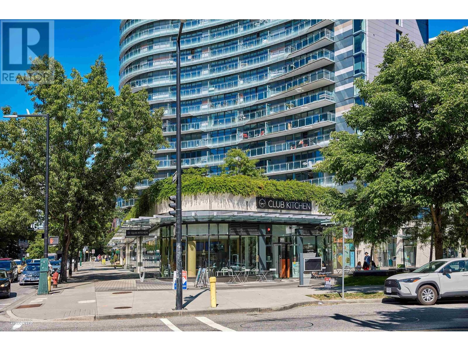 Photo 27 of 2421 89 Nelson Street, Vancouver BC