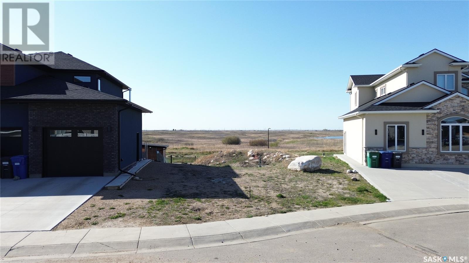 Photo 9 of 647 Bolstad Turn, Saskatoon SK