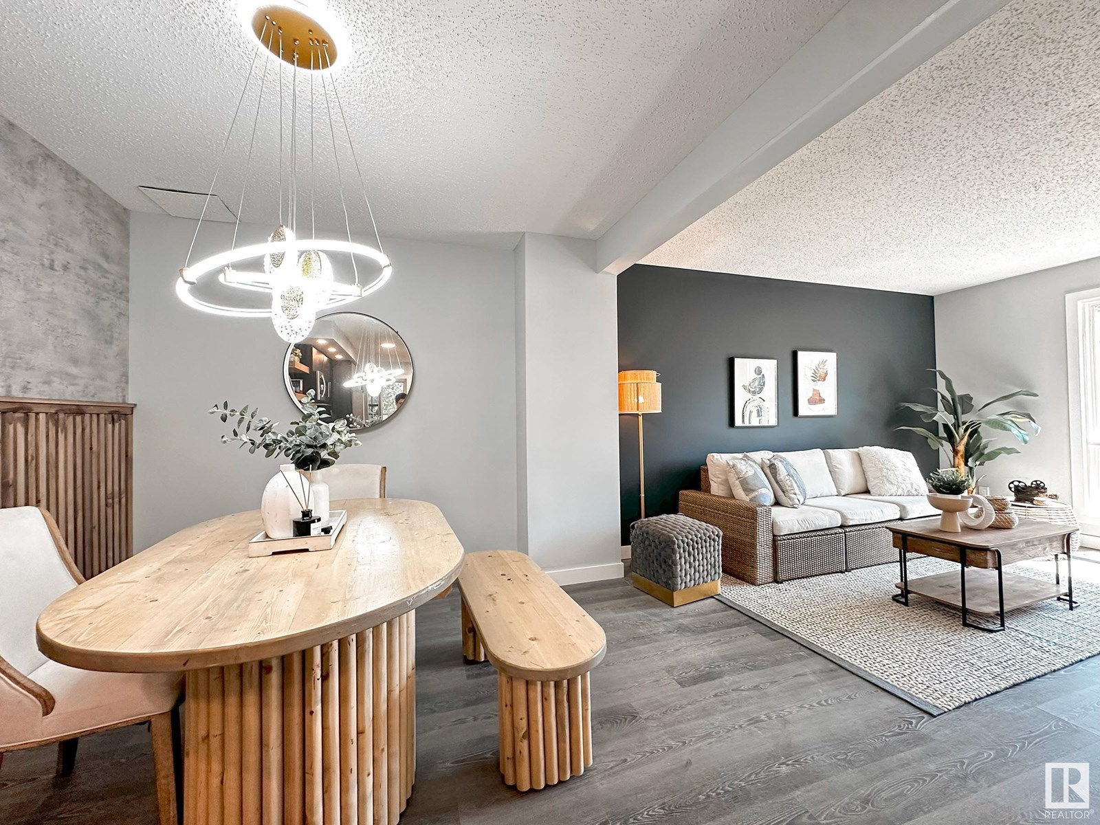 Photo 1 of 862 Erin Pl Nw, Edmonton AB