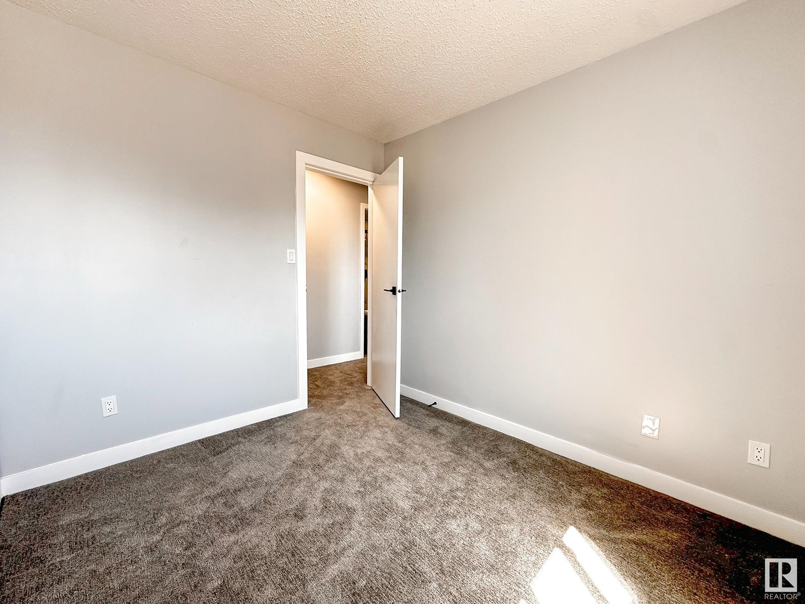 Photo 28 of 862 Erin Pl Nw, Edmonton AB