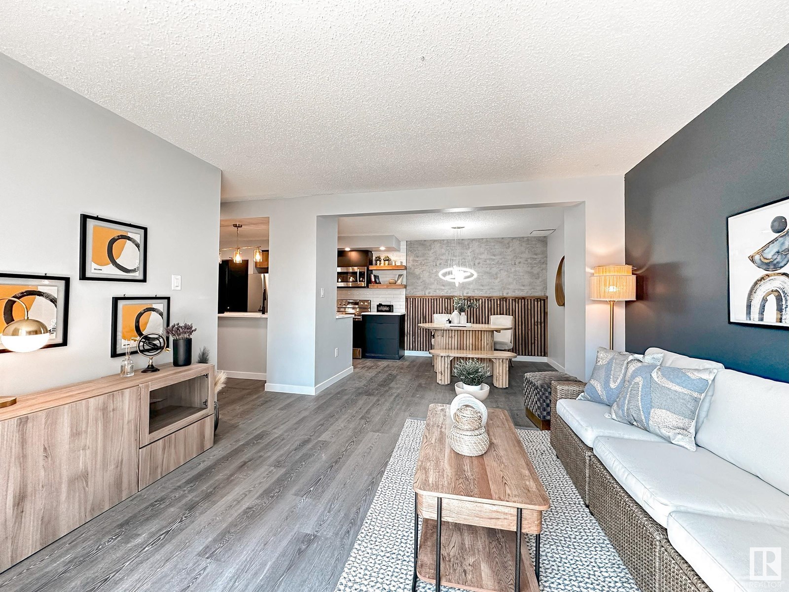 Photo 17 of 862 Erin Pl Nw, Edmonton AB