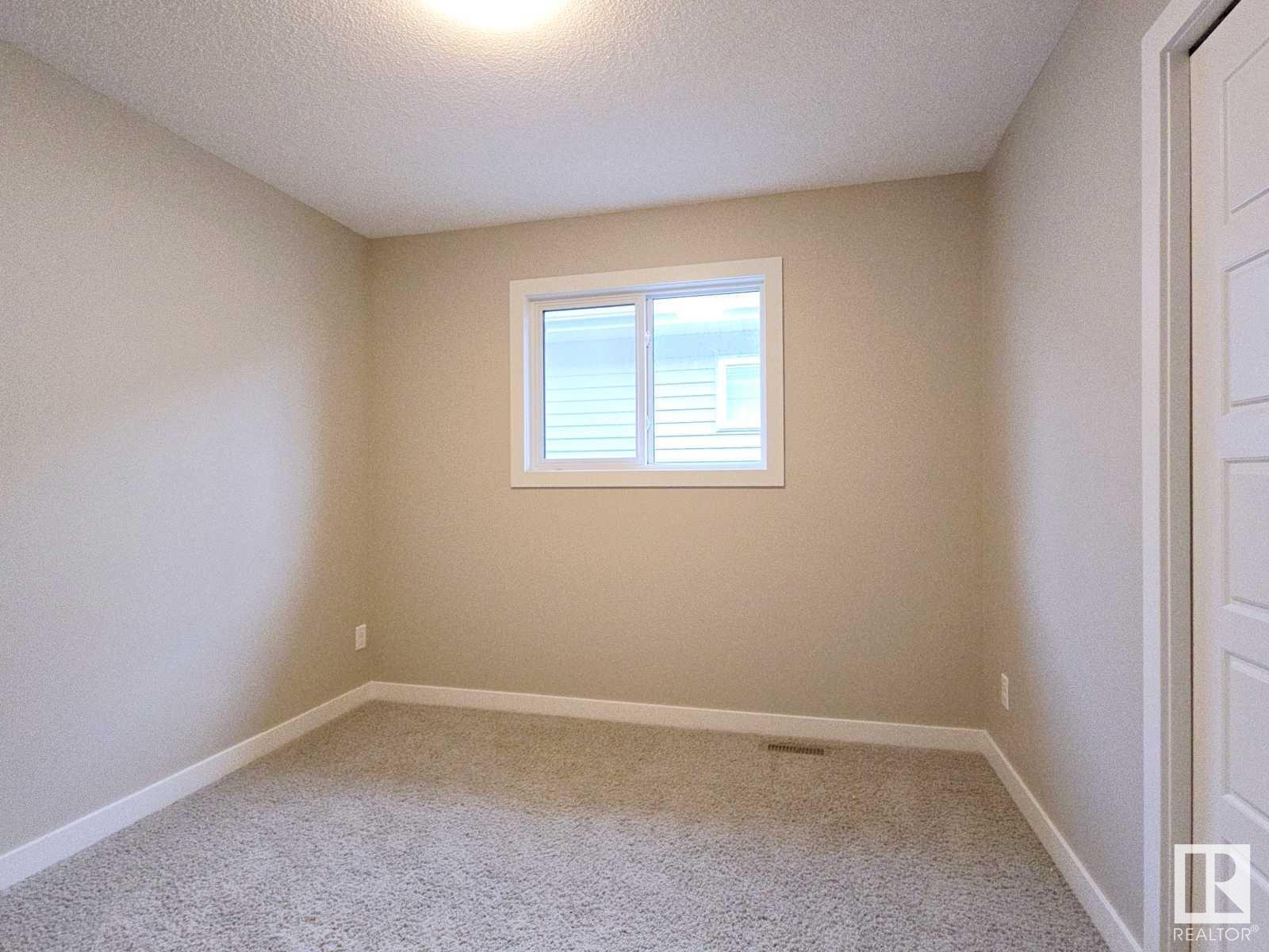 Photo 19 of 16707 18 Av Sw, Edmonton AB