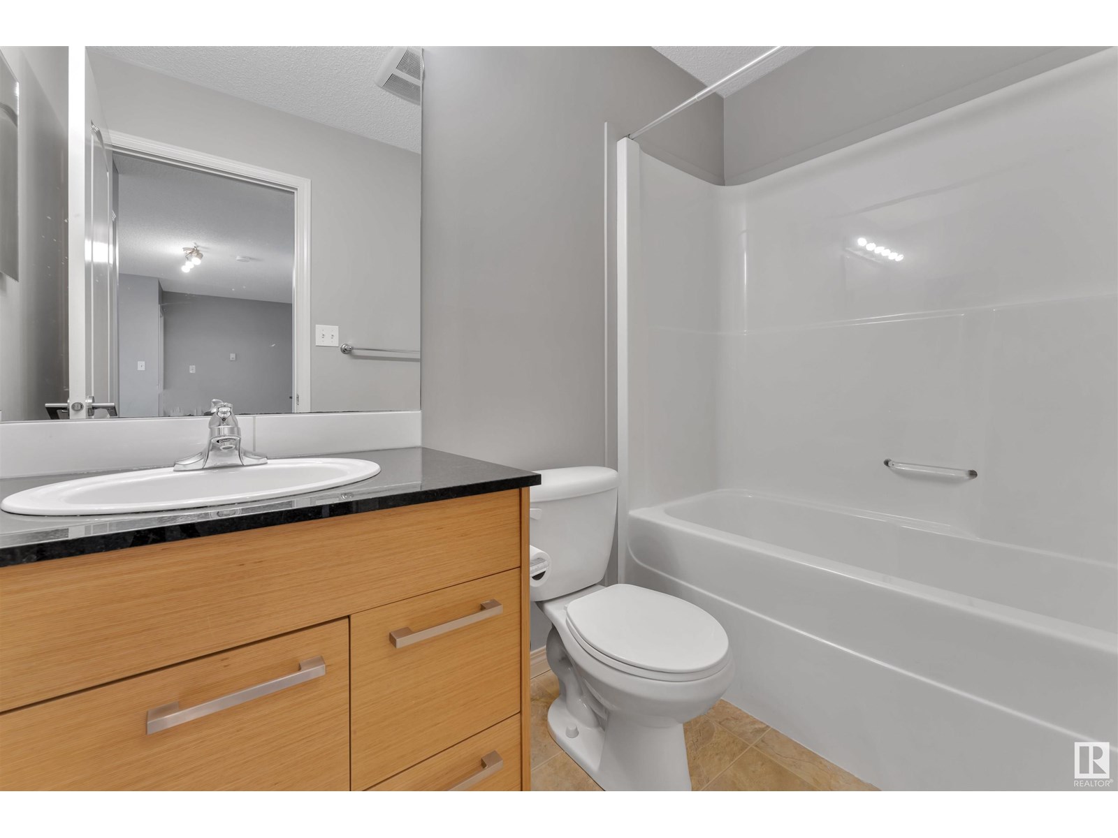 Photo 13 of 3302 9351 Simpson Dr Nw, Edmonton AB