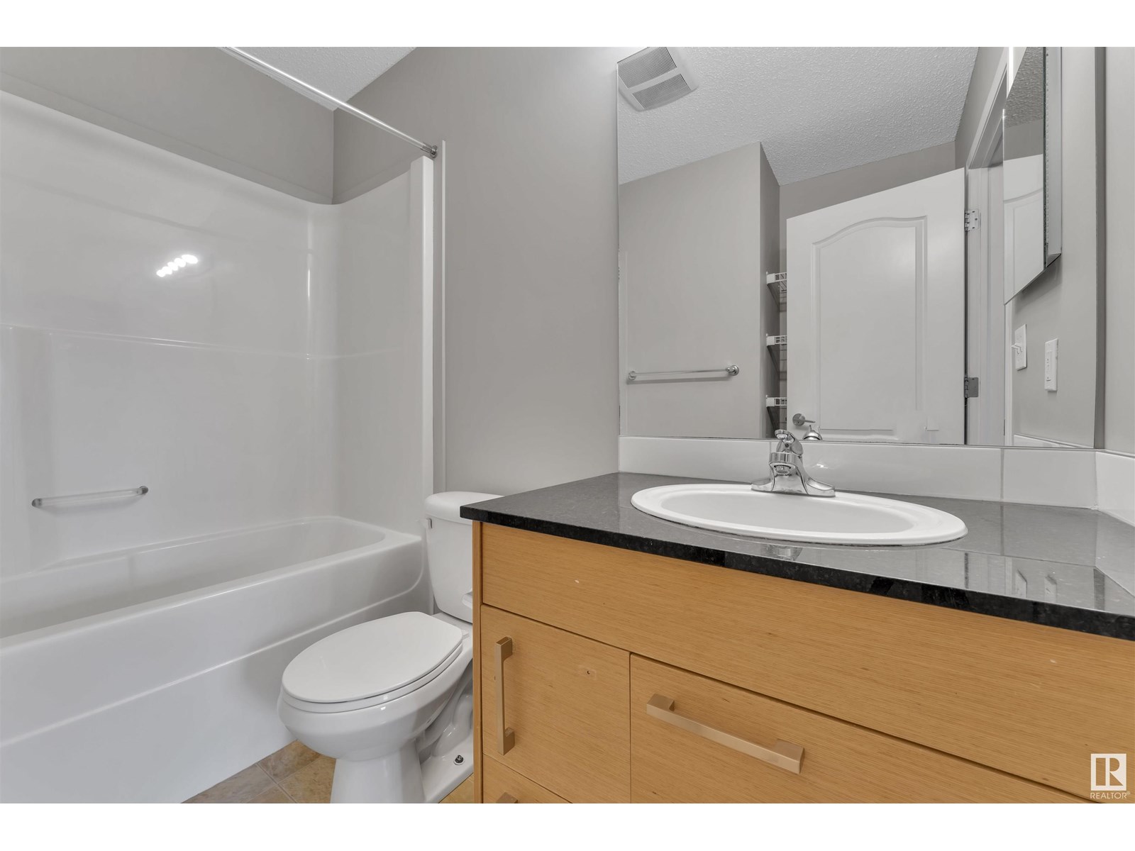 Photo 15 of 3302 9351 Simpson Dr Nw, Edmonton AB