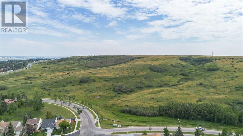 Single Family House Bi-level for Sale in  Macewan Glen Drive NW MacEwan Glen Calgary 