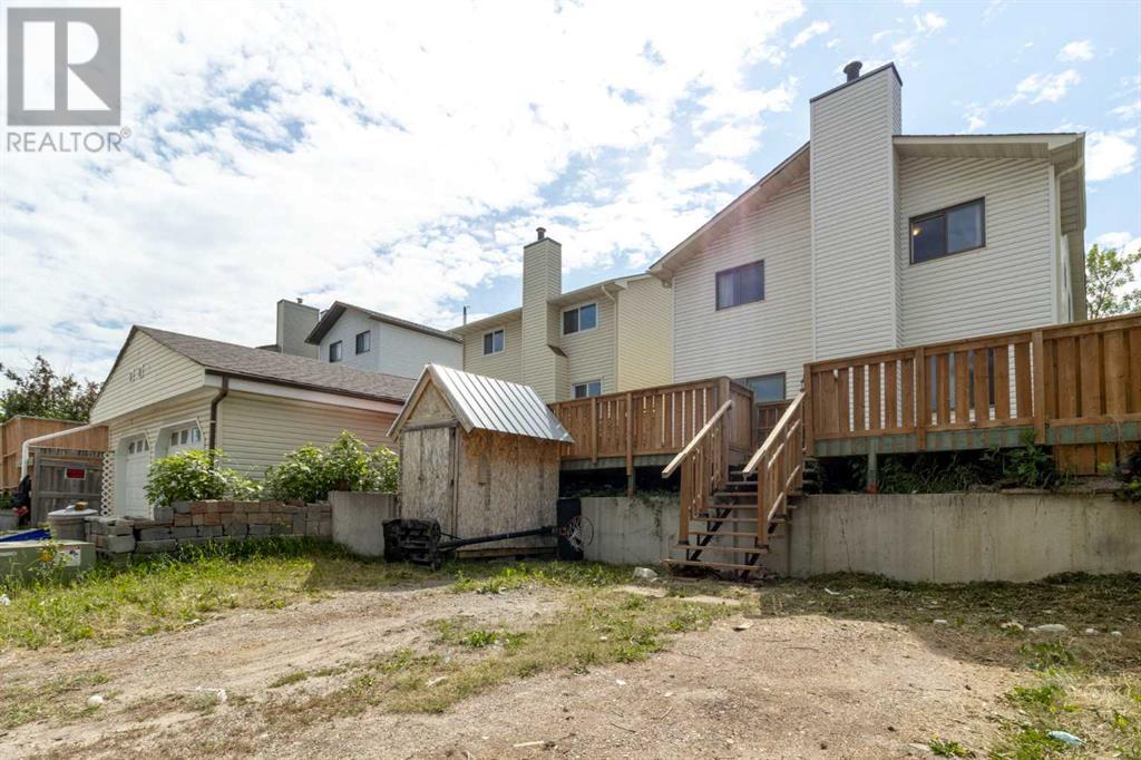 Single Family House Bi-level for Sale in  Macewan Glen Drive NW MacEwan Glen Calgary 