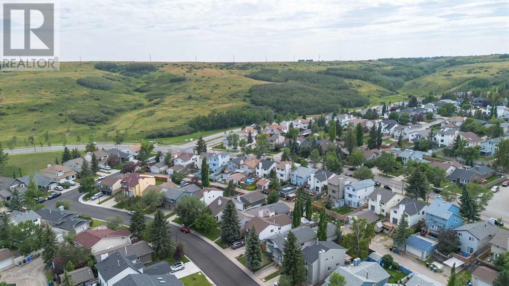 Single Family House Bi-level for Sale in  Macewan Glen Drive NW MacEwan Glen Calgary 