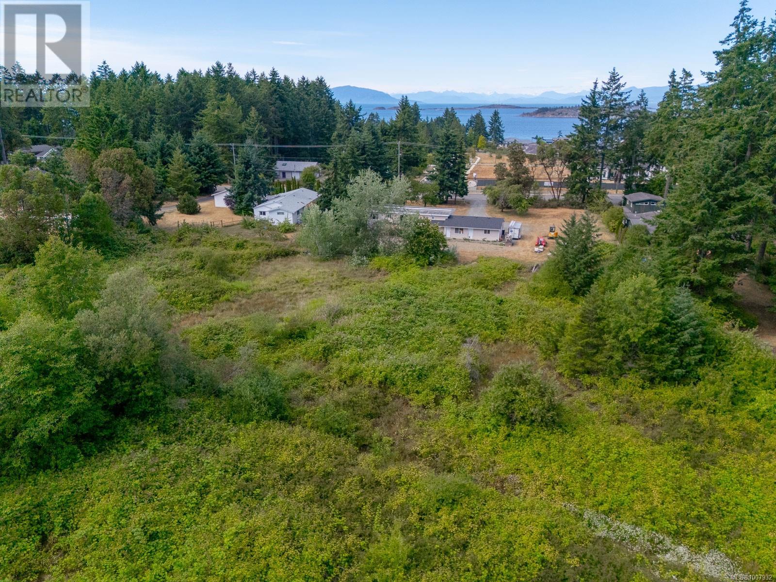 7405/7425 Lantzville Rd - 15
