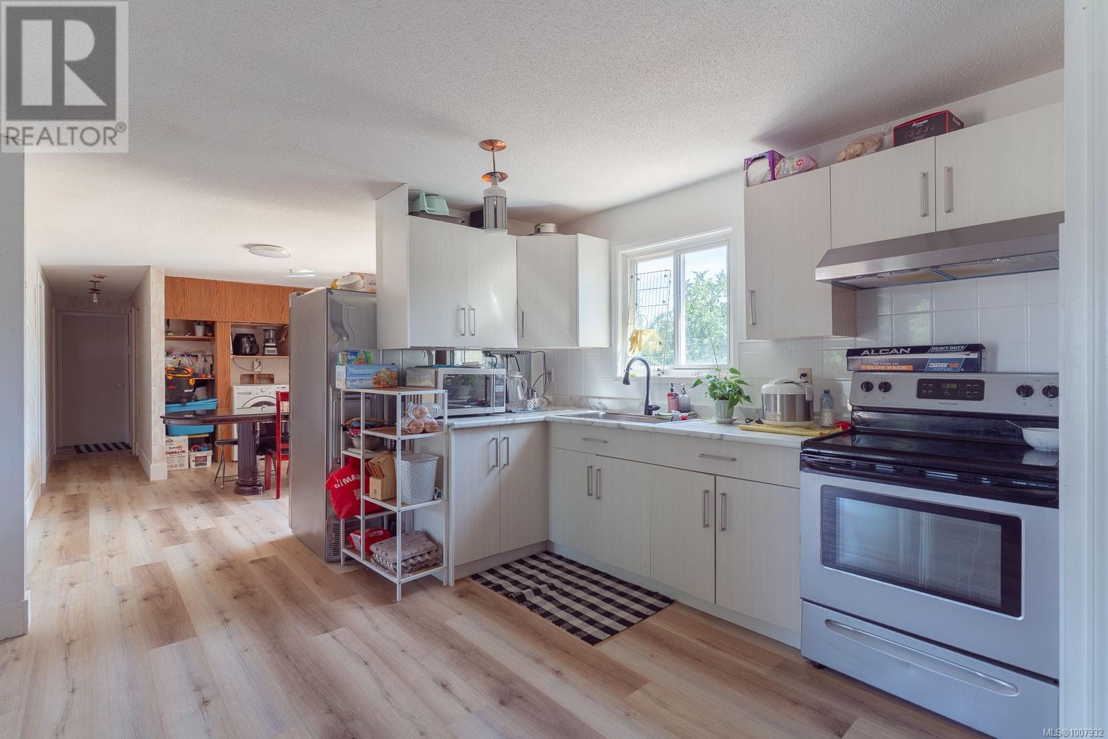 7405/7425 Lantzville Rd - 20
