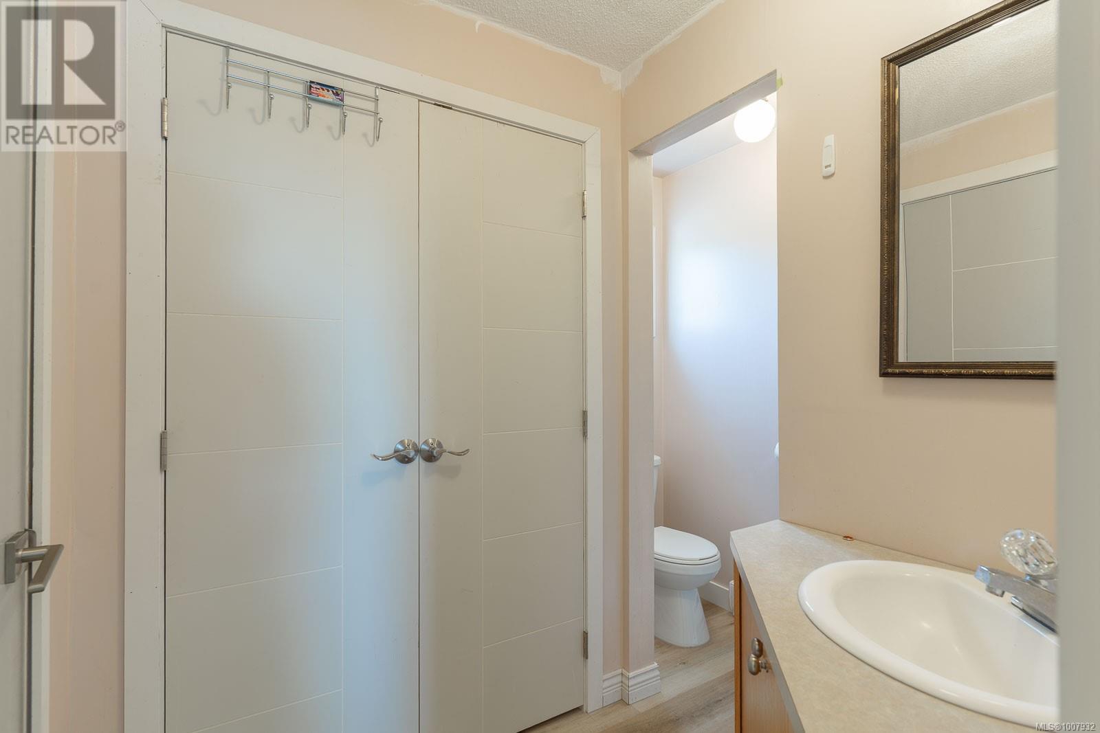 7405/7425 Lantzville Rd - 30