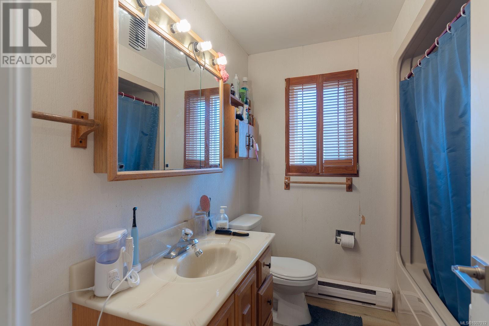 7405/7425 Lantzville Rd - 33