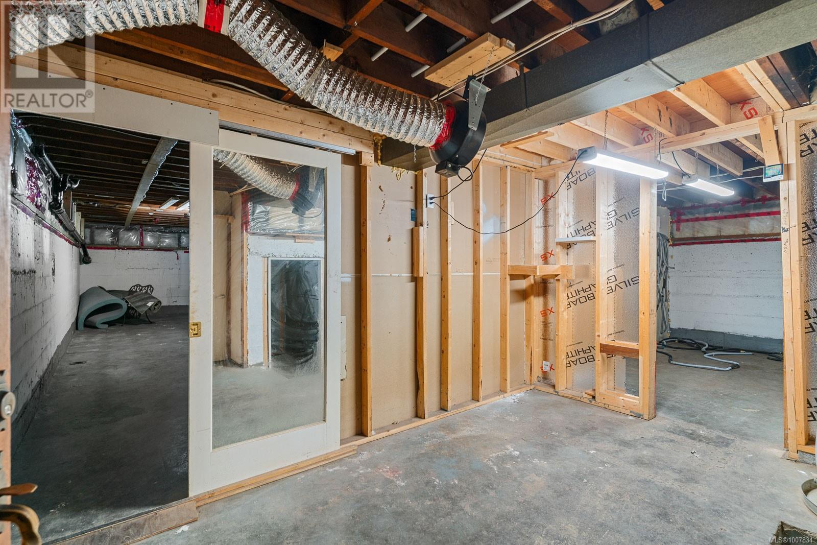 7425 Lantzville Rd - 17