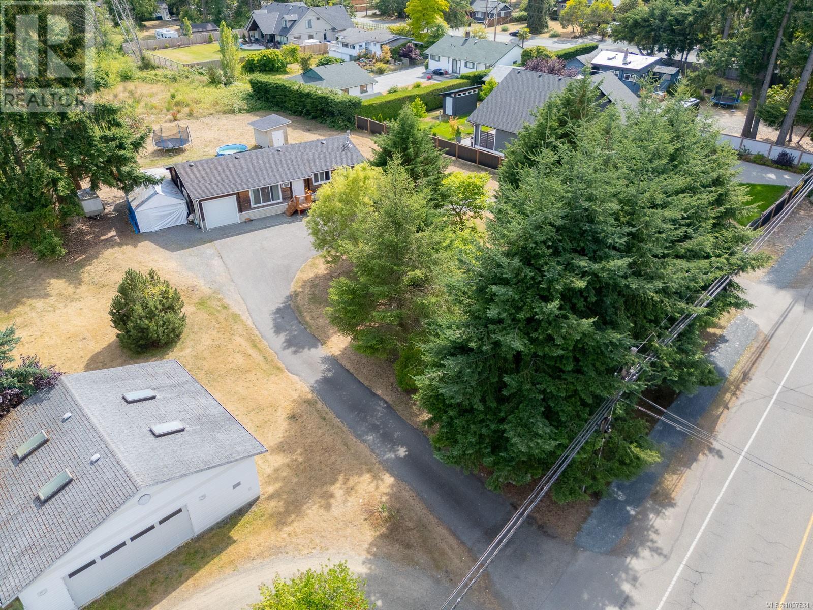 7425 Lantzville Rd - 30