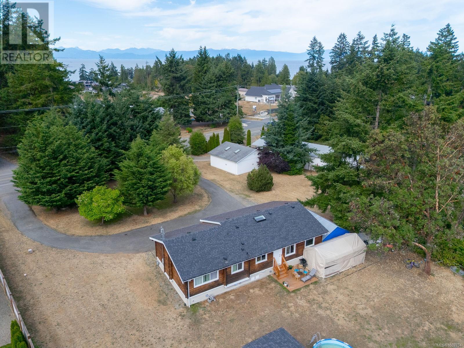 7425 Lantzville Rd - 32