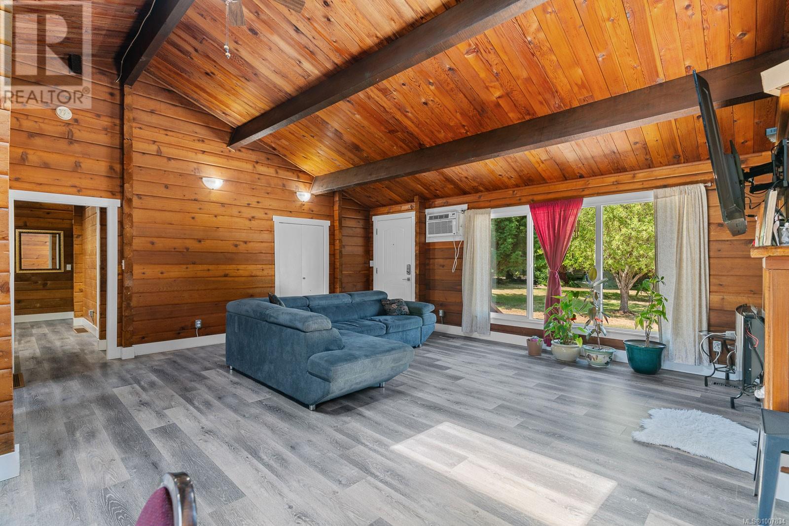 7425 Lantzville Rd - 8