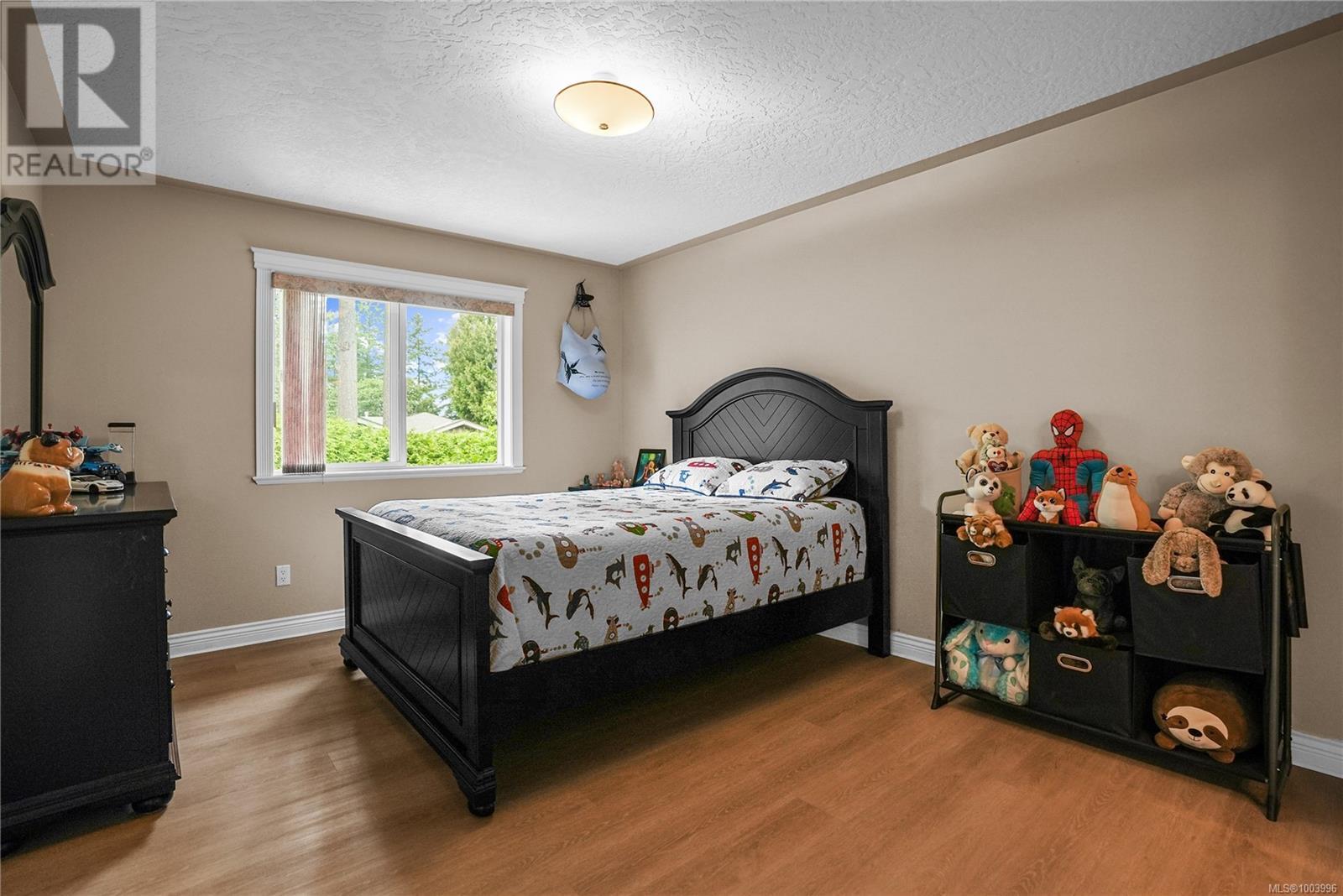 Photo 55 of 4638 Boulderwood Dr, Saanich BC