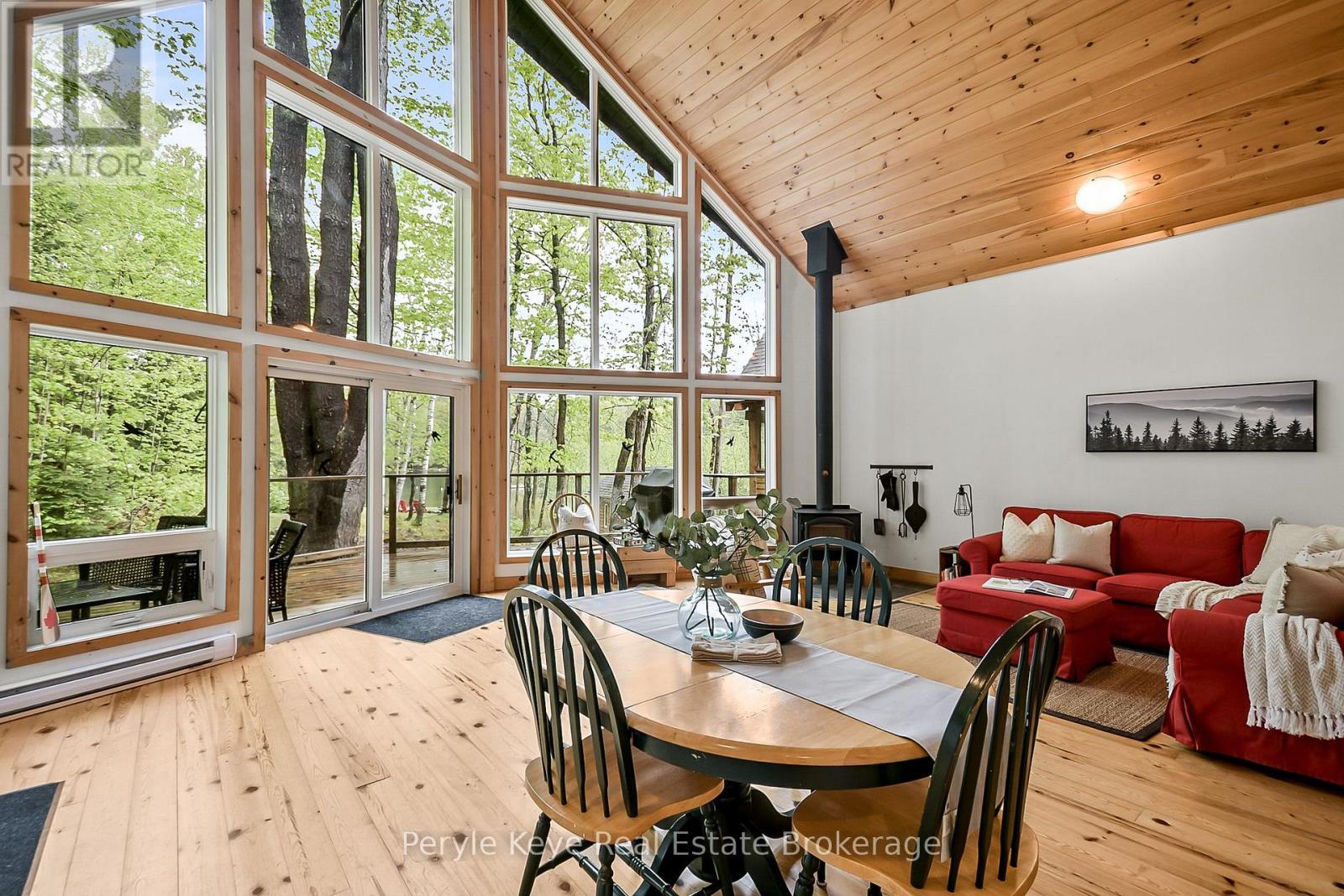 Photo 11 of 1042 S Menominee Lake Road, Lake Of Bays ON
