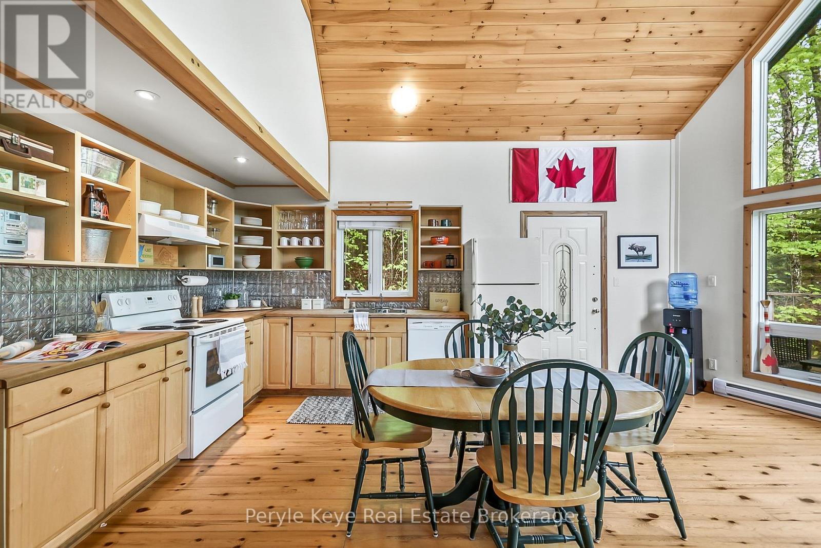 Photo 13 of 1042 S Menominee Lake Road, Lake Of Bays ON