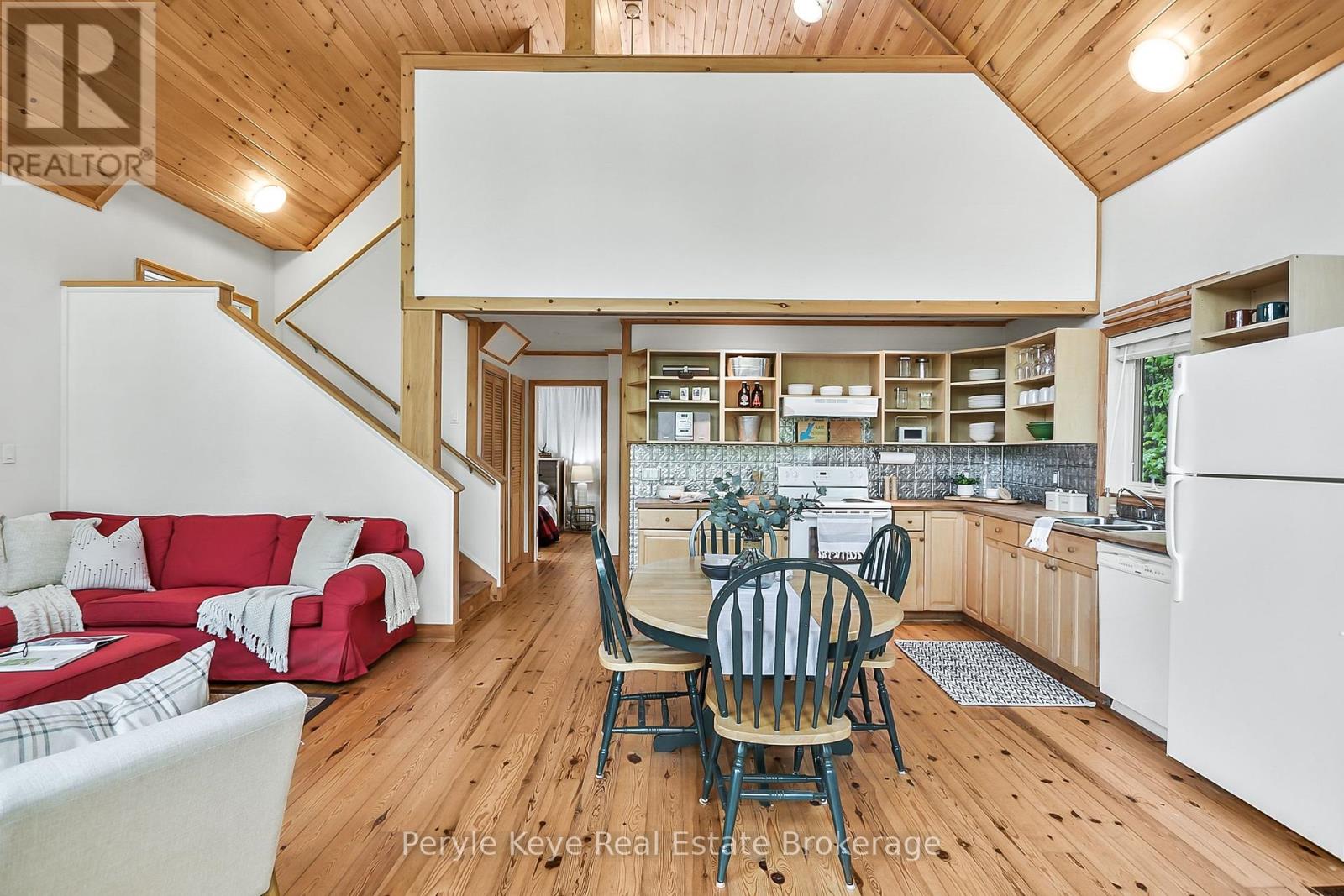 Photo 14 of 1042 S Menominee Lake Road, Lake Of Bays ON